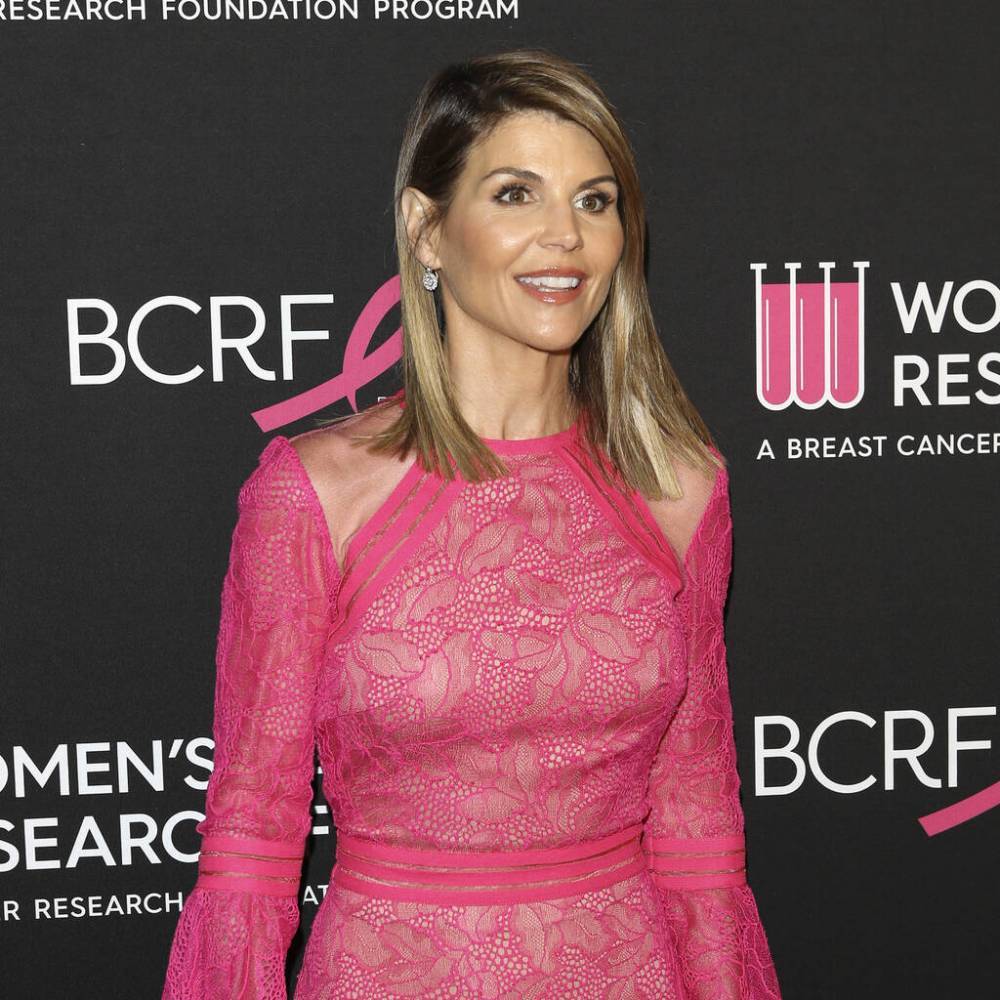 Lori Loughlin’s legal team suffers blow amid entrapment allegations against U.S. Attorney’s office - www.peoplemagazine.co.za