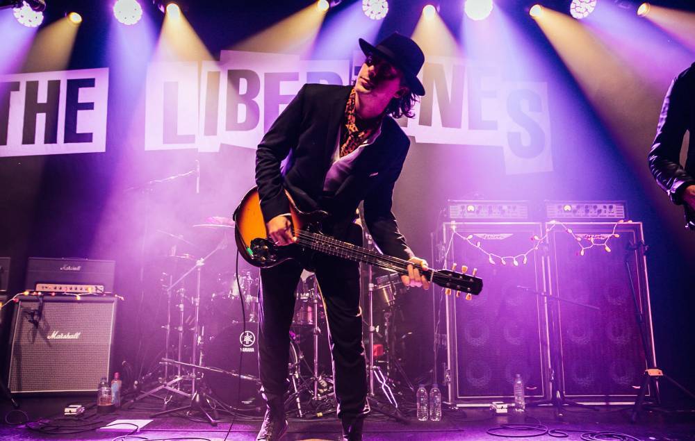 The Libertines’ Carl Barât will play an exclusive solo set on Zoom tomorrow night - www.nme.com