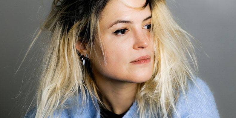 Alison Mosshart Shares New Song “Rise”: Listen - pitchfork.com - London - Los Angeles - county Lawrence