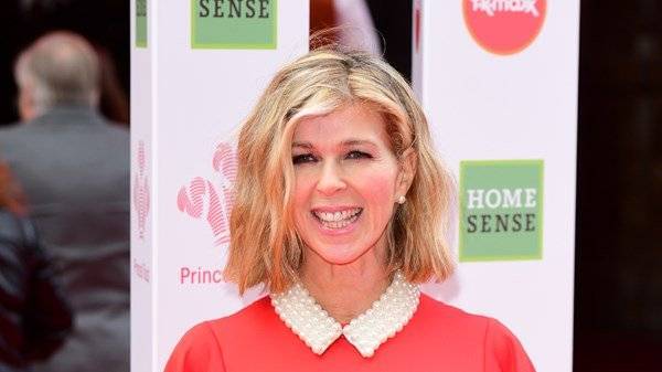 Kate Garraway says her husband is ‘still with us’, but faces Covid-19 battle - www.breakingnews.ie - Britain