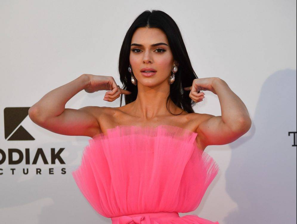 Kendall Jenner trashes fan for NBA dating diss - torontosun.com - Arizona