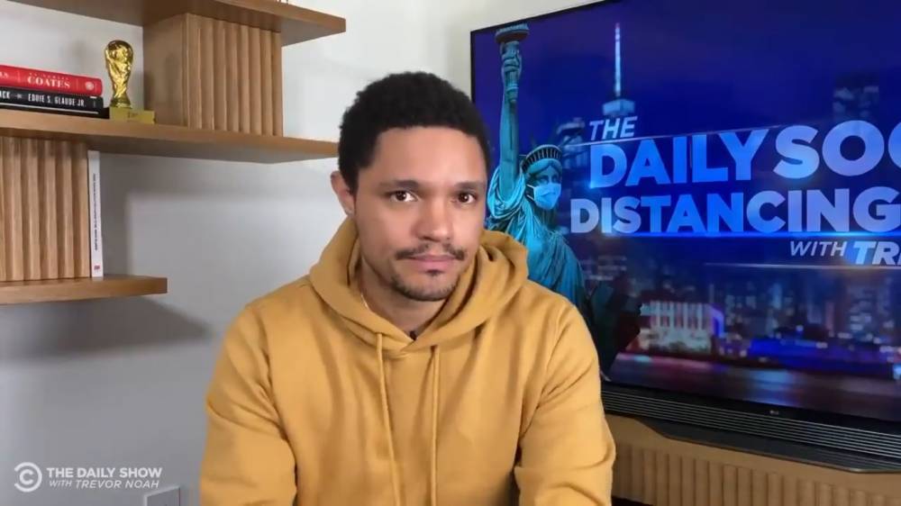 Trevor Noah Personally Paying Salaries Of 25 Furloughed ‘Daily Show’ Staffers During Pandemic - etcanada.com