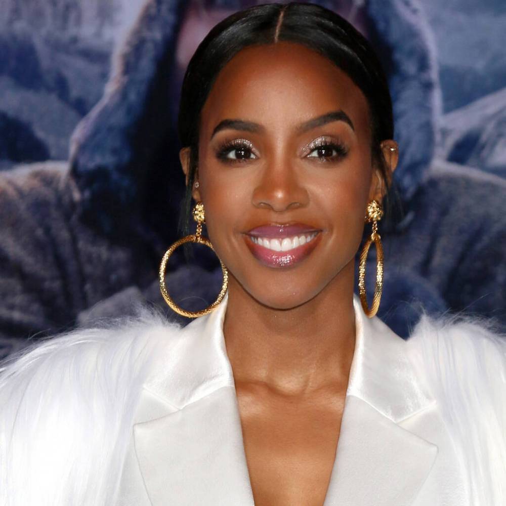 Kelly Rowland’s lack of technical know how holding up isolation music plans - www.peoplemagazine.co.za