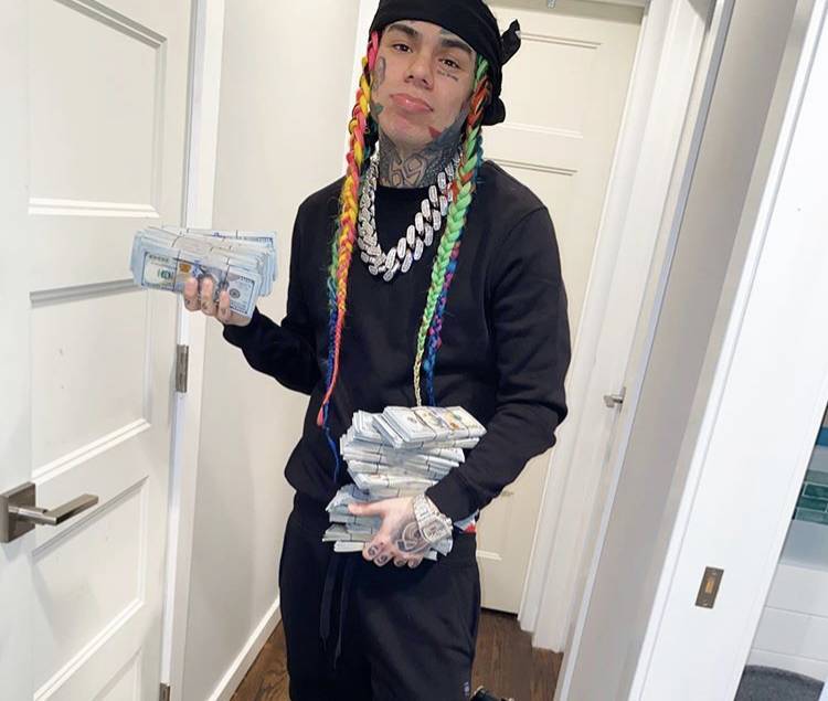 Tekashi 69 Has Reportedly Been Relocated After Viral Video Caused The Location Of His Home To Be Compromised (Update) - theshaderoom.com
