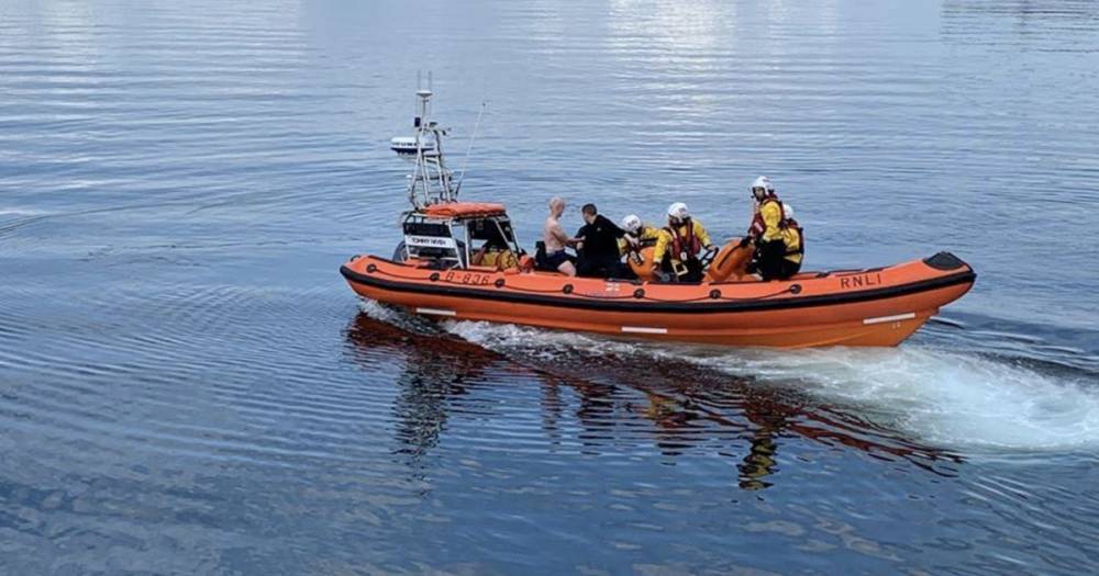 Two men rescued after trying to save dog that fell into water in East Lothian - www.dailyrecord.co.uk - Scotland