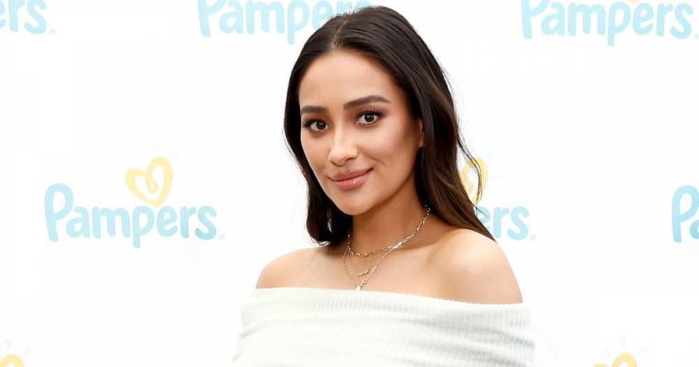 Shay Mitchell Wants to Wait ‘Another Few Years’ Before Giving Daughter Atlas a Sibling: ‘I’m Good Right Now’ - www.usmagazine.com