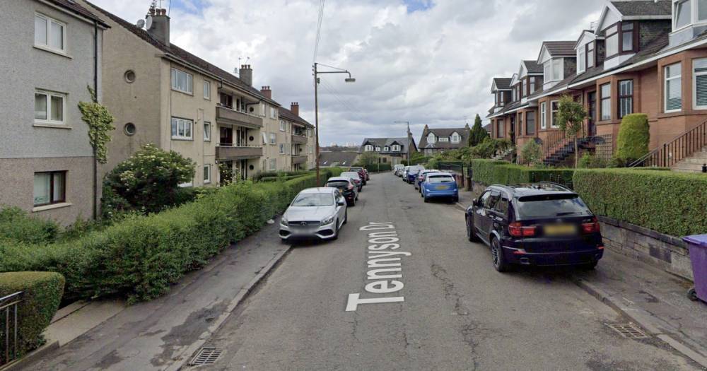 Woman rushed to hospital after falling from flat window in Glasgow - www.dailyrecord.co.uk - Scotland