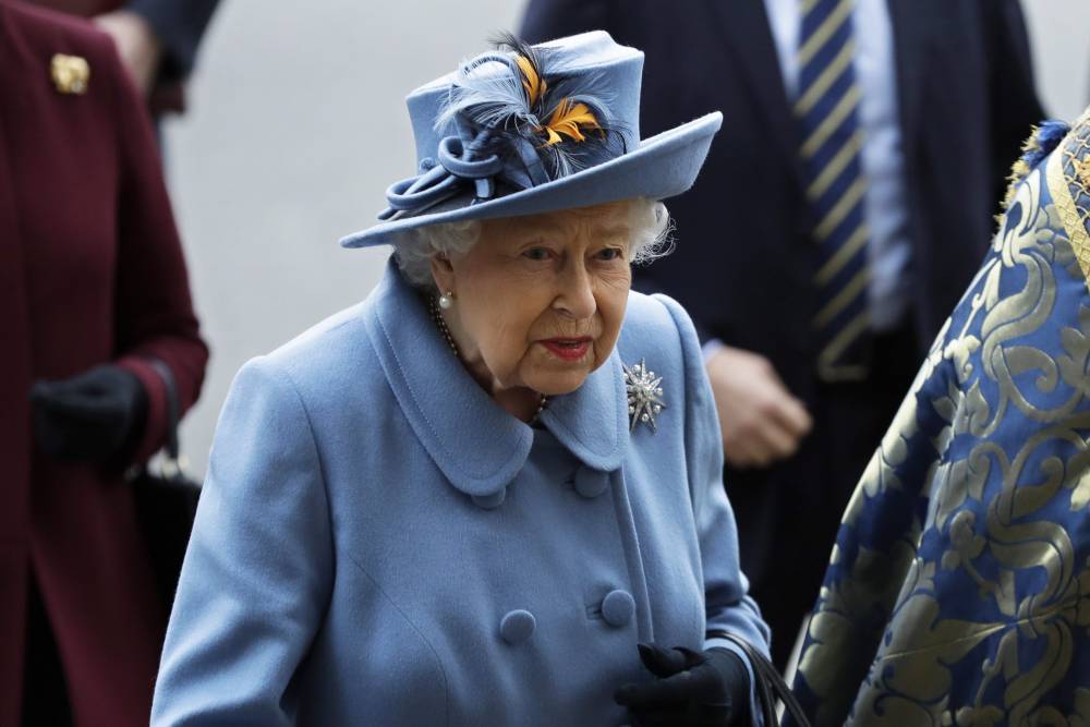 Queen Elizabeth To Hold Off On Public Duties For The Foreseeable Future - etcanada.com - Britain