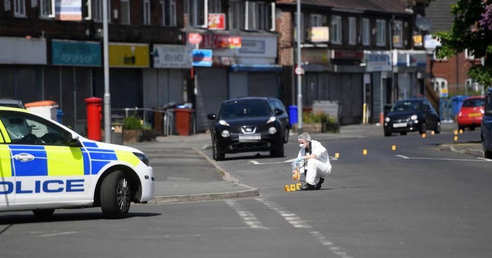 Man arrested after 'violent disturbance' outside south Manchester shop released under investigation - www.manchestereveningnews.co.uk - Manchester
