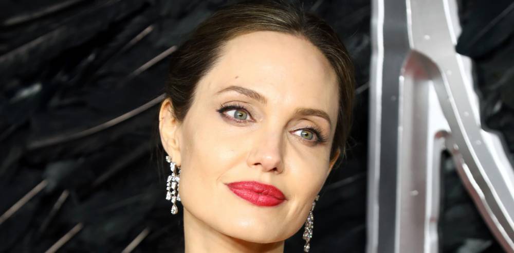 Angelina Jolie Pays Tribute to Late Mom Marcheline Bertrand on Mother's Day - www.justjared.com - New York