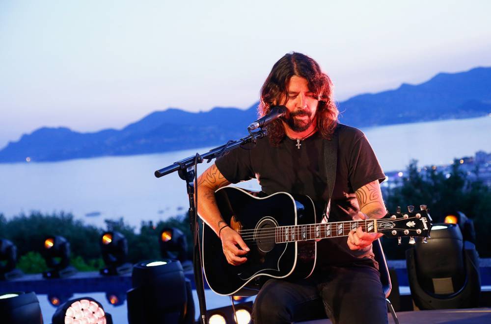 Dave Grohl Pens Passionate Op-Ed About Returning to Stage: 'I Do Know What We Will Do It Again' - www.billboard.com