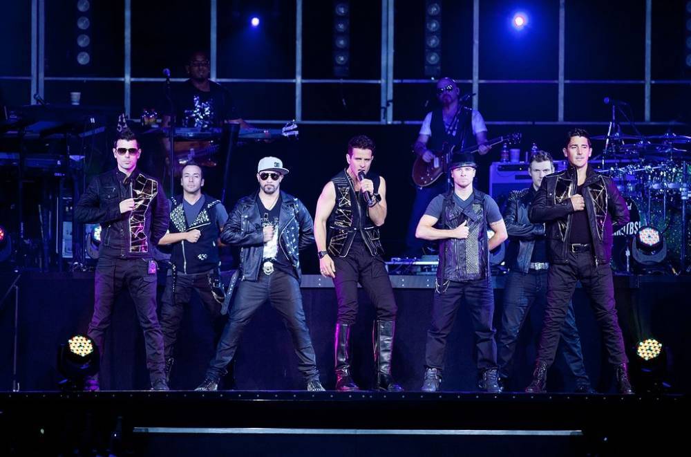 How New Kids on the Block and Backstreet Boys Revitalized Their Careers: Boxscore Flashback - www.billboard.com