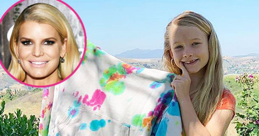 Jessica Simpson’s Daughter Maxwell Gifts Mom a Homemade Tie-Dye Sweatshirt for Mother’s Day - www.usmagazine.com