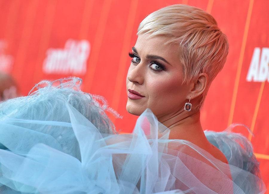 Pregnant Katy Perry reveals she’s ‘battling waves of depression’ in lockdown - evoke.ie - India