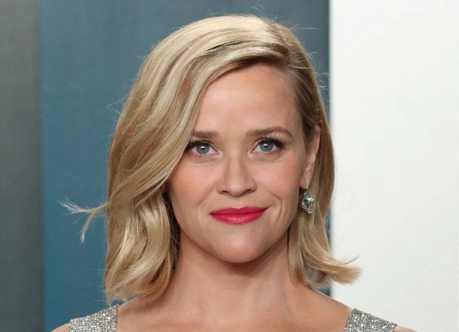 Reese Witherspoon set to star in and produce two new Netflix rom-coms - evoke.ie
