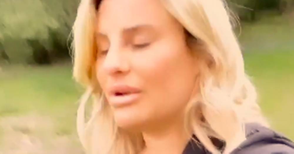 Danielle Armstrong worries her waters are going to break on walk with fiancé Tom Edney - www.ok.co.uk