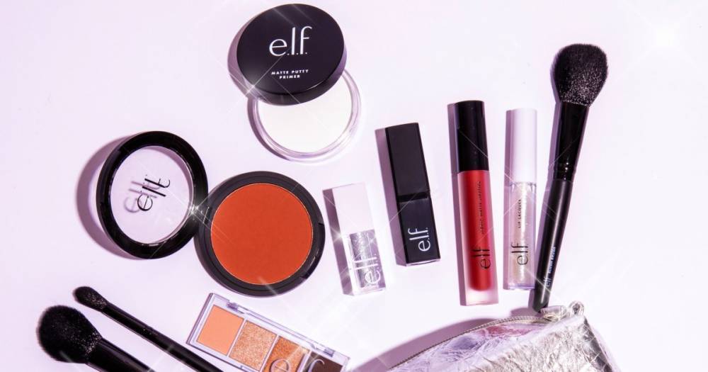 Chipotle and e.l.f. Cosmetics Team Up to Launch Burrito-Inspired Makeup Kit — Complete With a $15 Gift Card! - www.usmagazine.com - Mexico