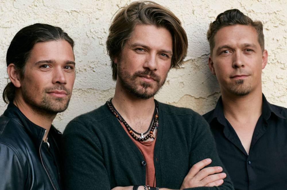 Hanson Celebrates 'This Time Around' 20th Anniversary With Unplanned 'Remix' on Billboard Live At-Home - www.billboard.com