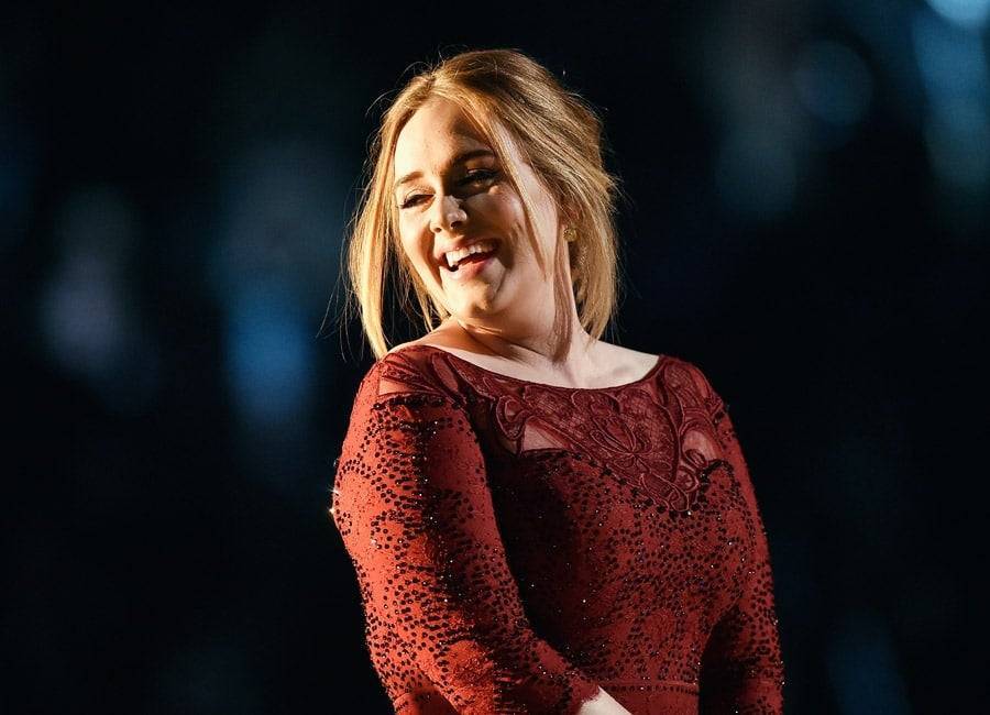 Adele is in a ‘good place physically and mentally’ after seven stone weight loss - evoke.ie