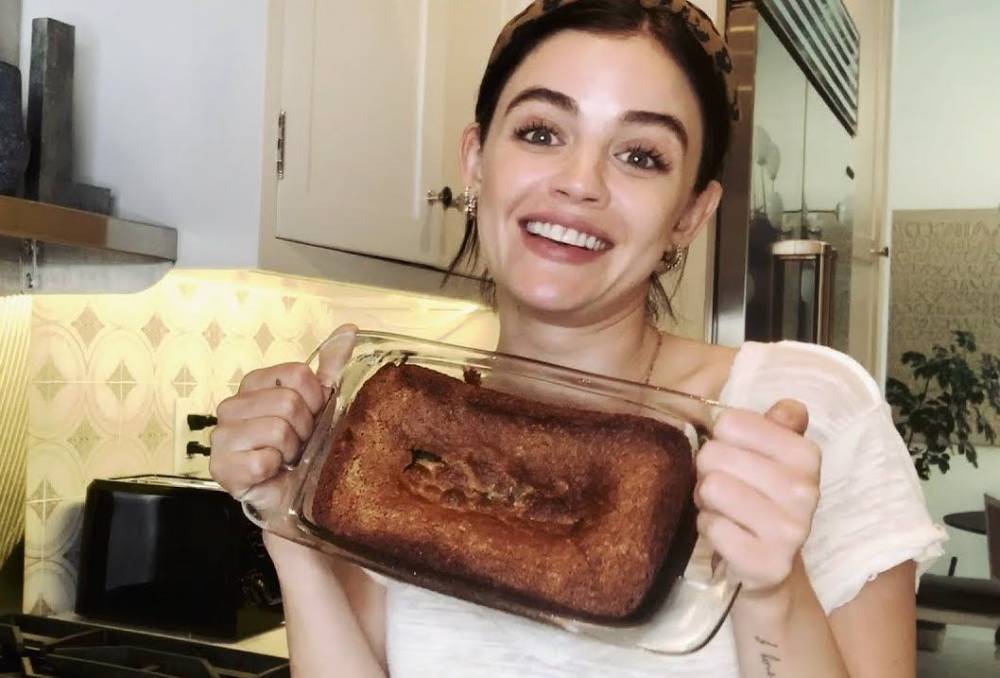 Lucy Hale Demonstrates How To Bake A Misshapen Banana Bread In New Video - etcanada.com