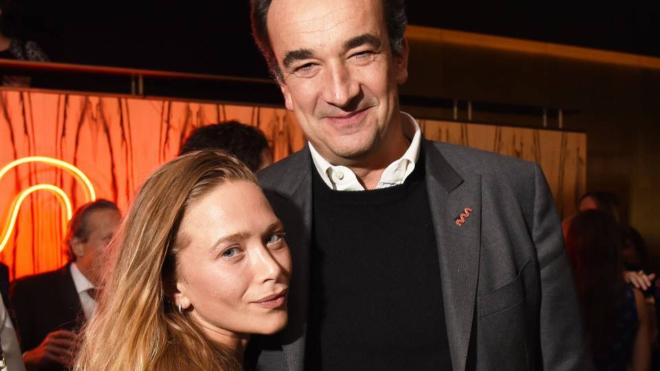 Mary-Kate Olsen Is Trying to Divorce Her Husband, But Coronavirus Is Stopping Her - stylecaster.com - New York