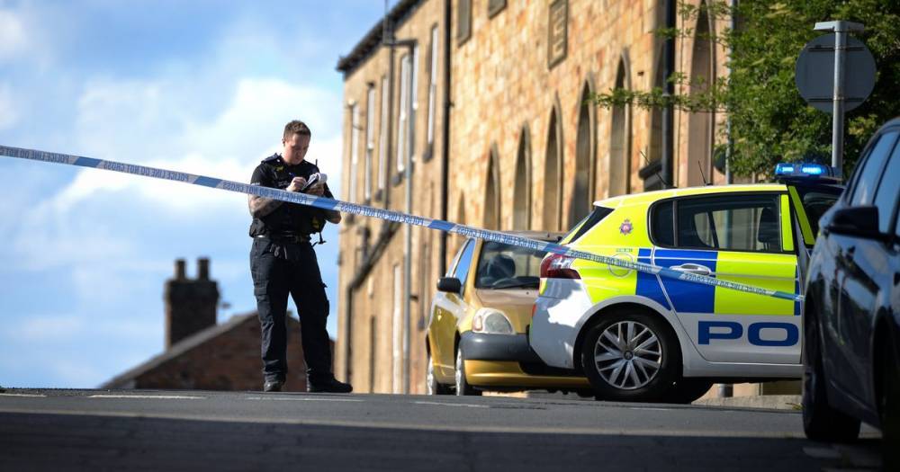 Woman, 23, arrested after 39-year-old woman stabbed - www.manchestereveningnews.co.uk