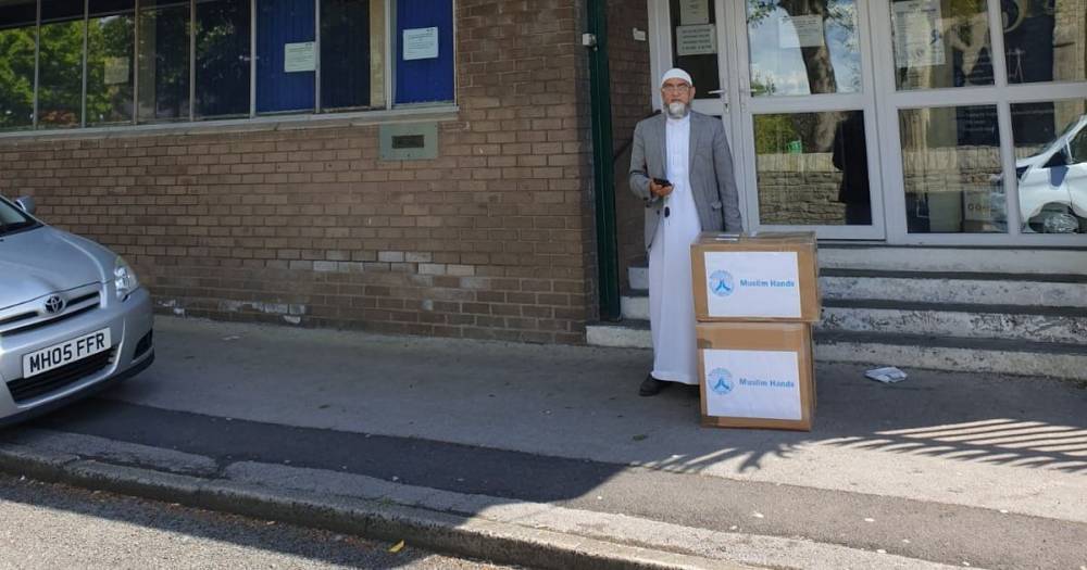Muslim charity receives much needed PPE for conducting coronavirus-related funerals - www.manchestereveningnews.co.uk