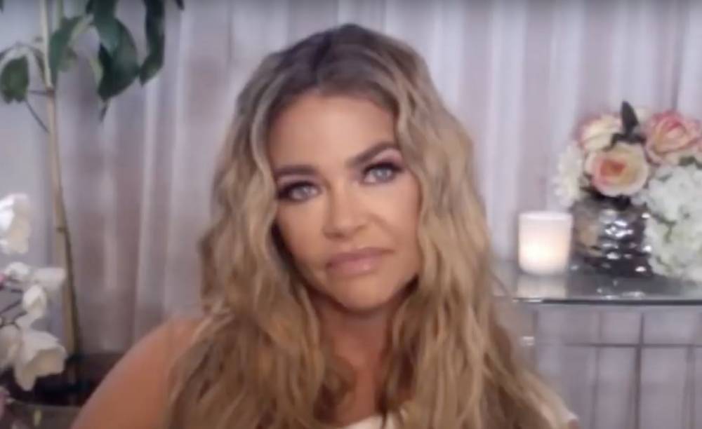 Denise Richards Is Going For The ‘Updated’ Ragamuffin Look - etcanada.com