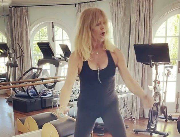 Goldie Hawn, 74, Dances Up A Storm To Dua Lipa In Trampoline Workout Video - etcanada.com