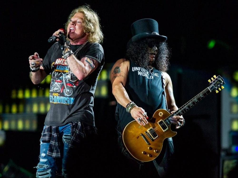 Guns N' Roses tears into Trump with 'Live N' Let Die With COVID 45' shirt - torontosun.com - Los Angeles - USA - Arizona