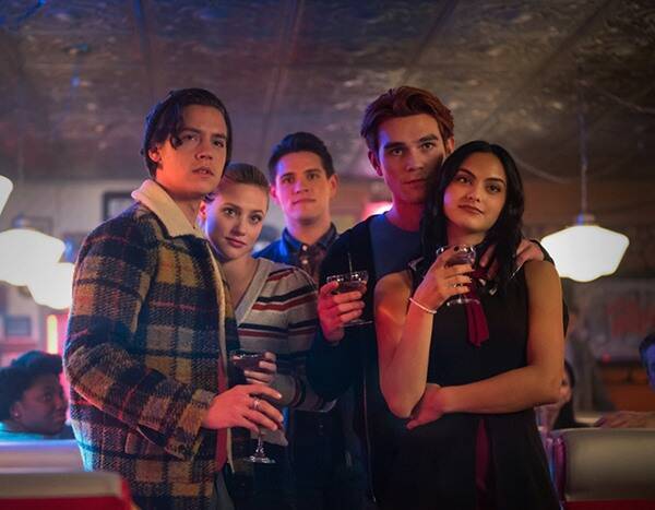 Riverdale Has a Major Time Jump In Store When It Returns in January - www.eonline.com