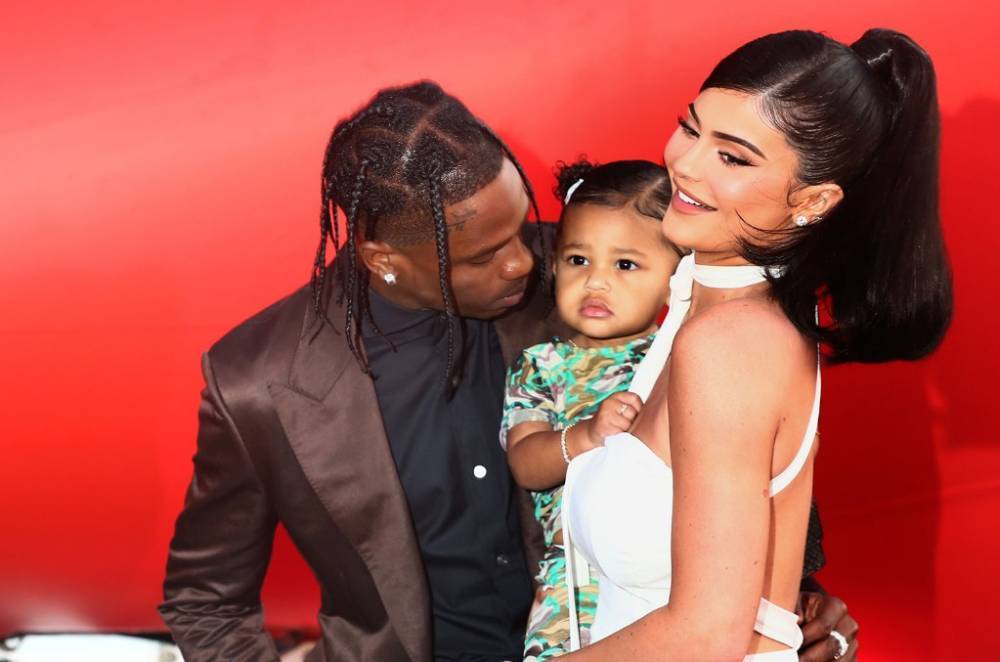 Kylie Jenner's Baby Stormi Nails the Patience Challenge, Gabrielle Union's Kaavia Adorably Fails - www.billboard.com