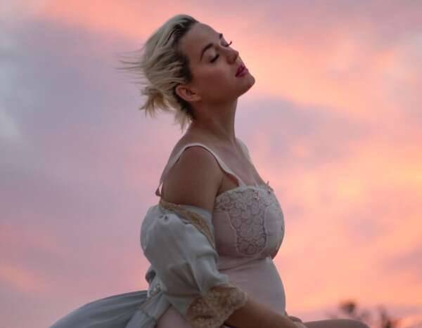 Pregnant Katy Perry's New Music Video Will Remind You to Stop and Smell the "Daisies" - www.eonline.com - USA