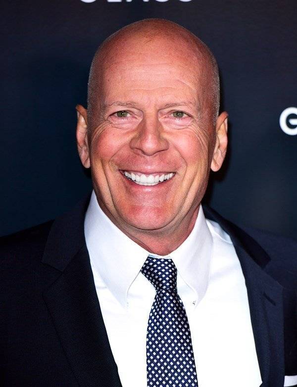 Bruce Willis’ daughter shares photo of him in throwback costume from 1998 film - www.breakingnews.ie - USA