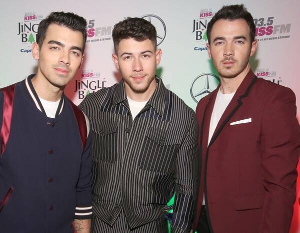 Jonas Brothers’ New Songs "X" and "Five More Minutes” Will Have You Dancing Into the Weekend - www.eonline.com - Colombia