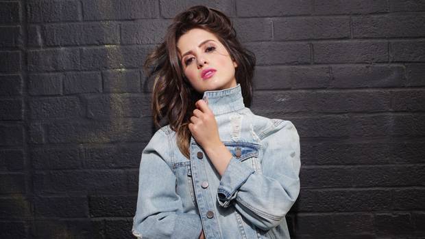 At Home With Laura Marano: The Star Talks ‘Austin Ally’ Reunion, New Music How She’s Staying Active - hollywoodlife.com