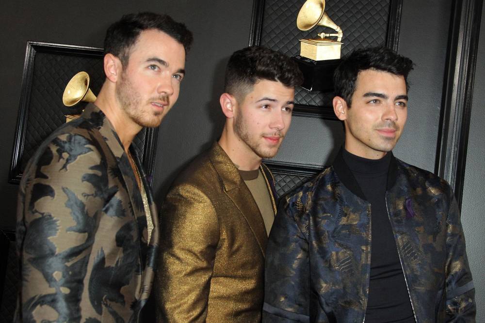 Jonas Brothers staging full day of livestreamed events - www.hollywood.com