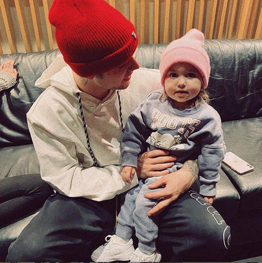 A Different Biebs? Justin Bieber Pens Incredibly Sweet Note To Baby Sister Bay! - perezhilton.com - Canada