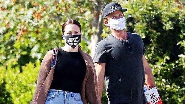 Sophia Bush Holds Hands With Mystery Man In Protective Gear To Get Groceries Safely – New Pics - hollywoodlife.com - California - Chicago
