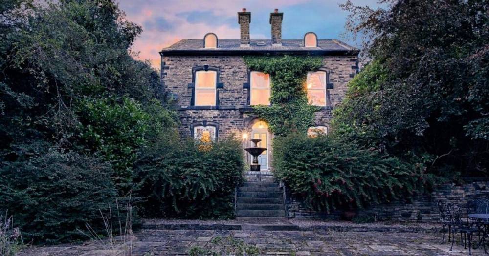 Outdoor bars and pools, al fresco kitchens and even a private golf course - are these Manchester's most incredible gardens? - www.manchestereveningnews.co.uk - Britain - Manchester