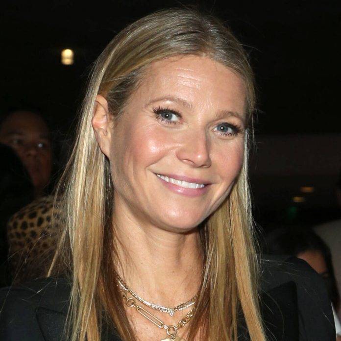 Gwyneth Paltrow’s daughter enjoys brief reunion with friends for 16th birthday - www.peoplemagazine.co.za