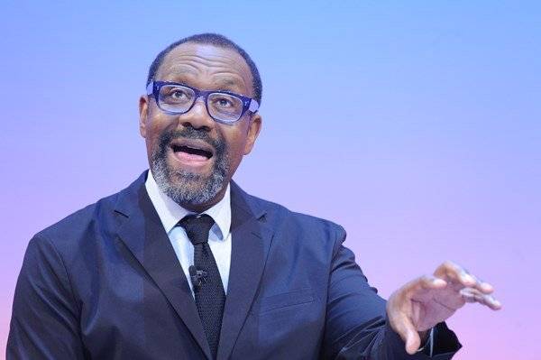 Lenny Henry: Some girls wouldn’t dance with me because I was a black guy - www.breakingnews.ie