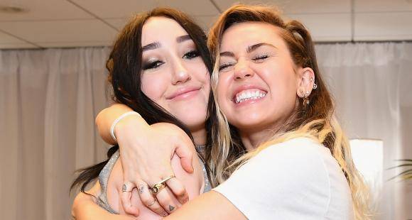 Noah Cyrus REVEALS it was 'unbearable' growing up in the shadow of her famous sister Miley Cyrus - www.pinkvilla.com