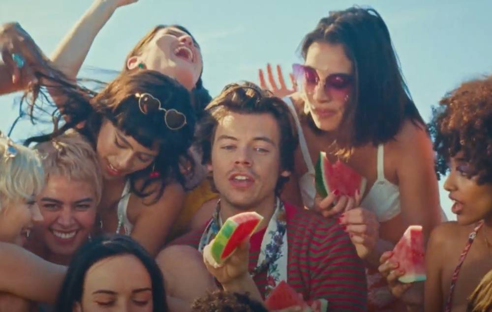 Watch Harry Styles throw a beach party in video for ‘Watermelon Sugar’ - www.nme.com - county Johnson