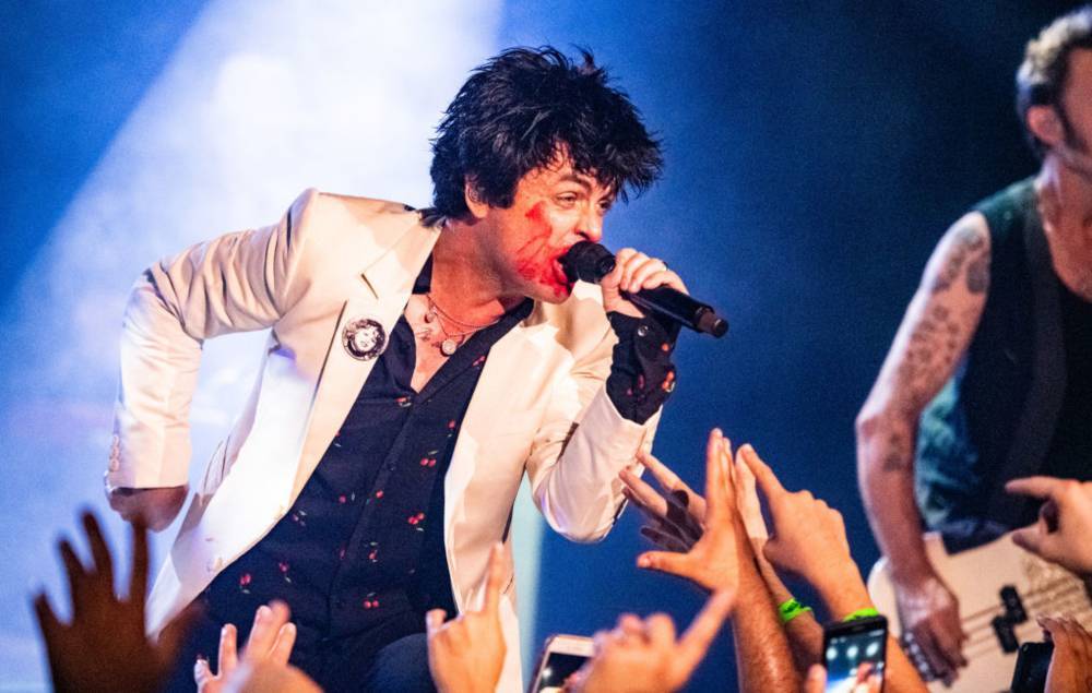 Billie Joe Armstrong shares cover of Eric Carmen’s ‘That’s Rock ‘n’ Roll’ - www.nme.com