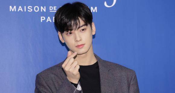ASTRO's Cha Eunwoo, NCT’s Jaehyun pen apologies for Itaewon outing a day after Big Hit apologises for Jungkook - www.pinkvilla.com - South Korea