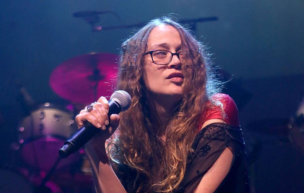Fiona Apple’s ‘Fetch The Bolt Cutters’ is the highest-rated album of all time on Metacritic - www.nme.com