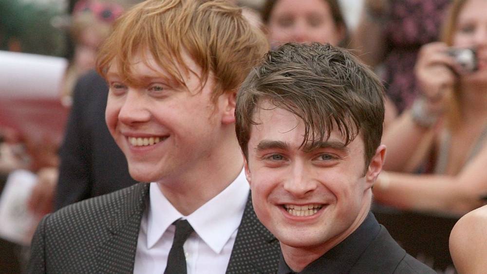 Daniel Radcliffe Says It’s ‘Super Weird’ That ‘Harry Potter’ Co-Star Rupert Grint Is a Dad Now - www.etonline.com