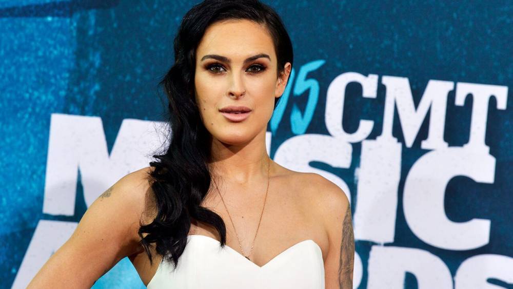 Rumer Willis stuns in underwear pic but admits she's 'not perfect' in body-positive post - www.foxnews.com