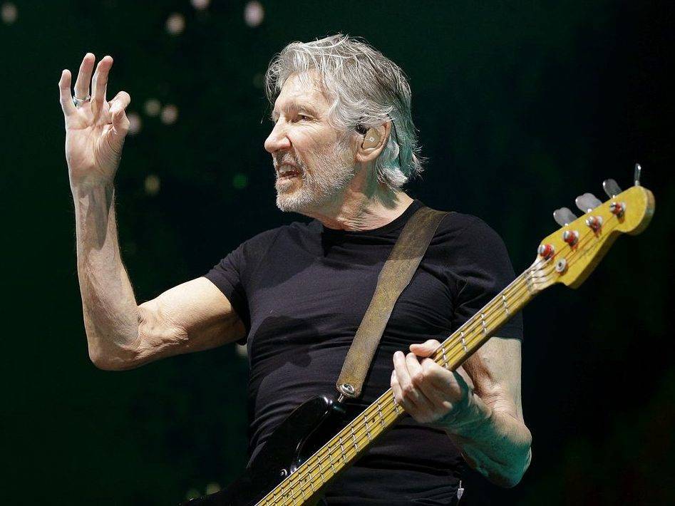 Roger Waters slams ex-bandmate David Gilmour for banning him from Pink Floyd website - torontosun.com